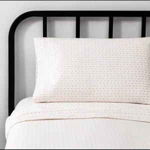 Dorm Sheet Set twin XL hearth & Hand Magnolia